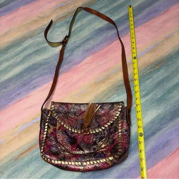 Patricia Nash tooled leather shoulder bag - Picture 10 of 10